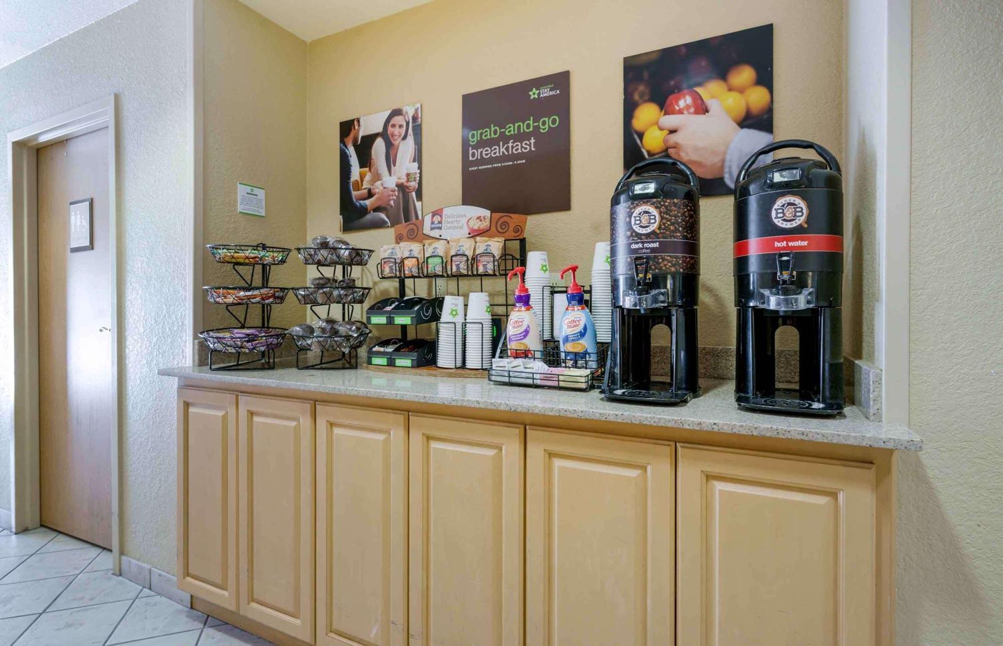 Extended Stay America Suites - Pleasanton - Chabot Dr Zewnętrze zdjęcie